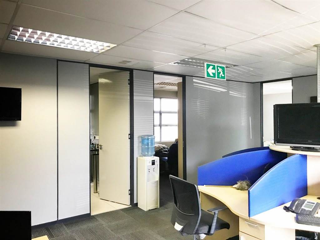 120  m² Office Space in Bedfordview photo number 6