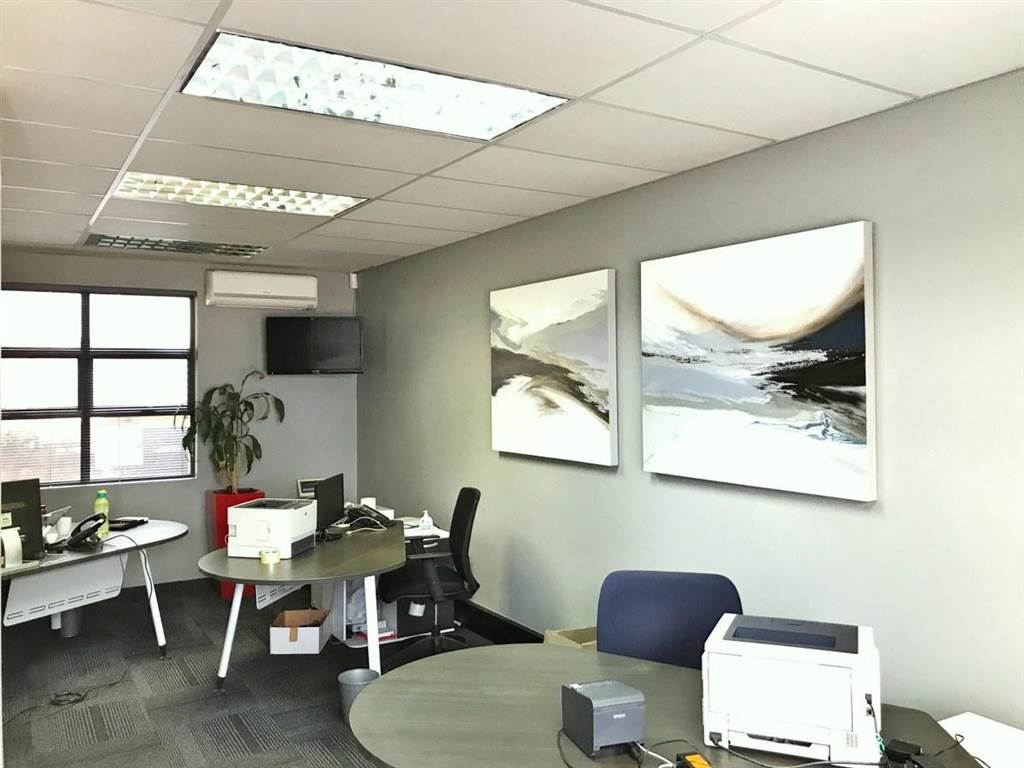 120  m² Office Space in Bedfordview photo number 9