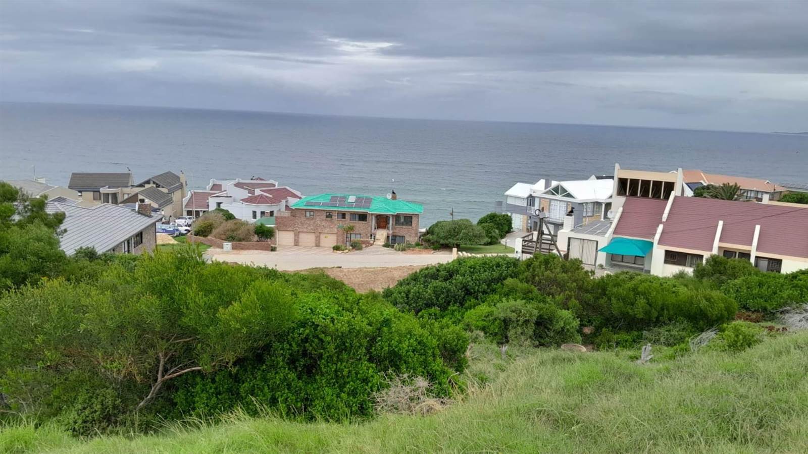 738 m² Land available in Dana Bay photo number 3