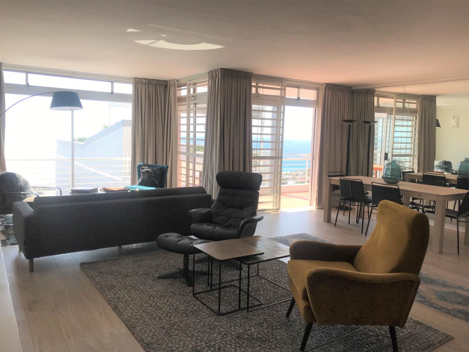 2 Bed Apartment in Camps Bay photo number 2