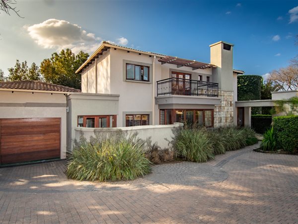 4 Bedroom House 4 Bedroom House