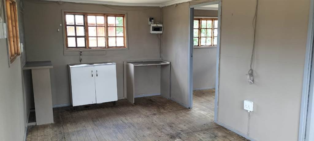 2 Bed House in Trichardt photo number 9