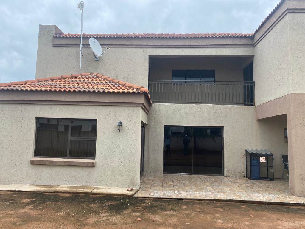 4 Bed House in Polokwane Central photo number 4