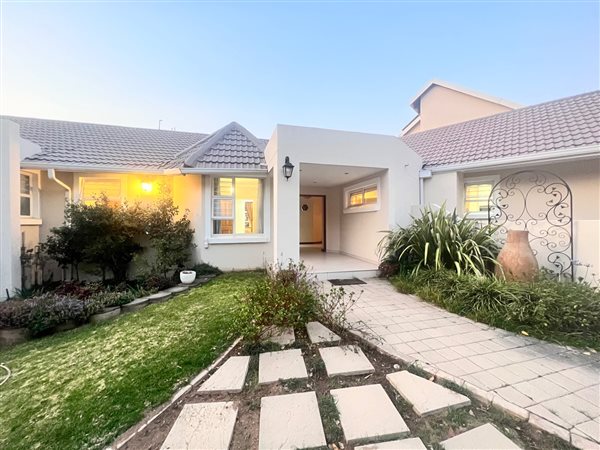 5 Bedroom House 5 Bedroom House