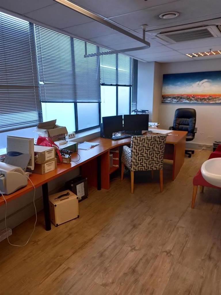 1545  m² Office Space in Rondebosch photo number 8