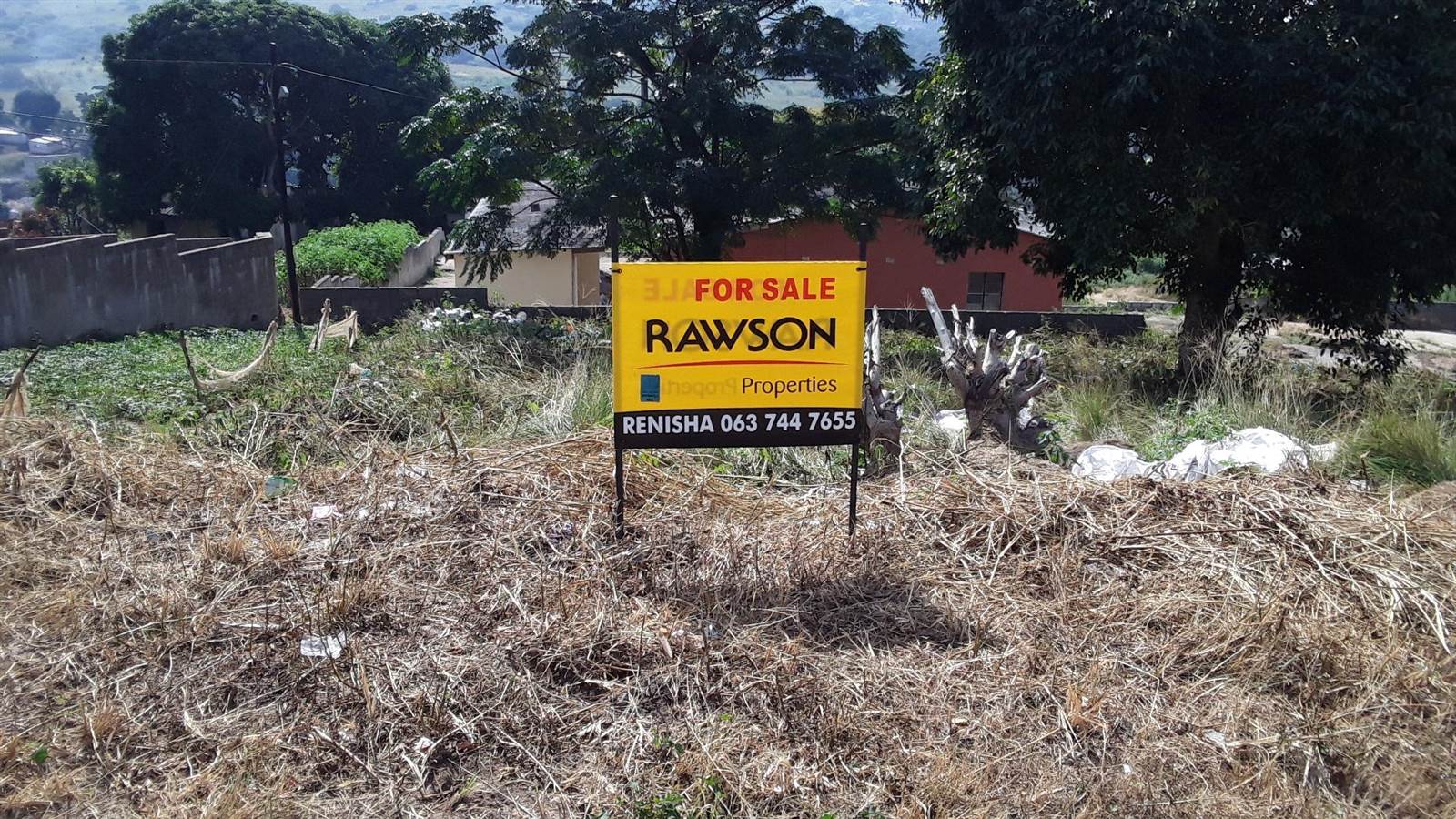 1769 m² Land available in Townview photo number 1