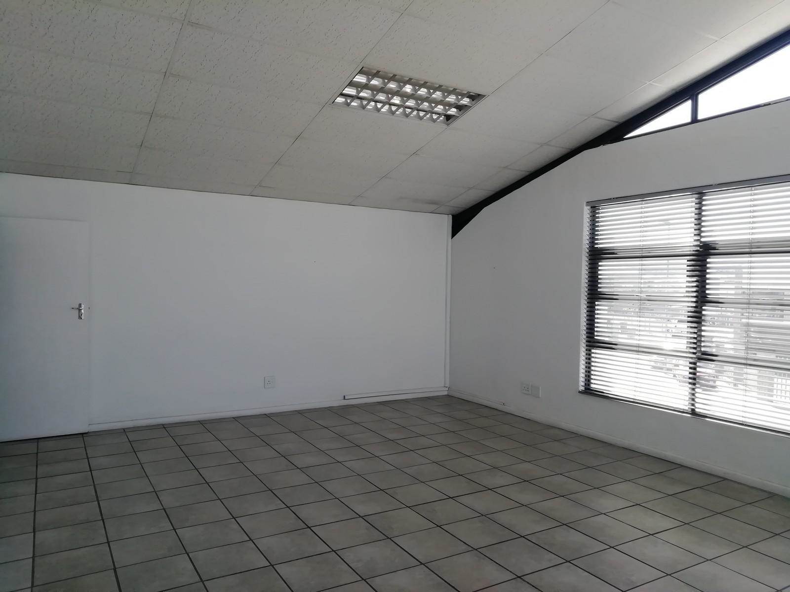 450  m² Industrial space in Kuilsriver photo number 6