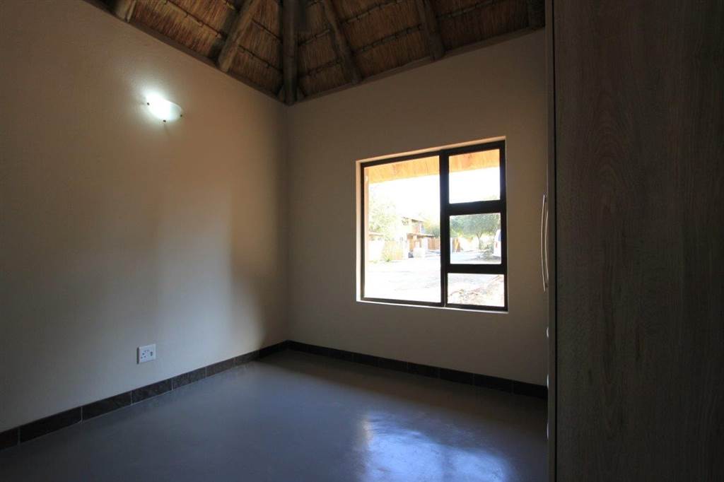 3 Bed Townhouse in Hoedspruit photo number 18