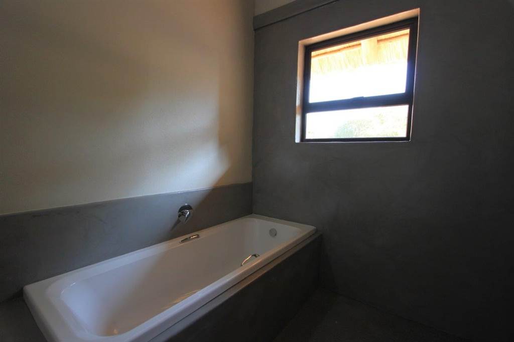 3 Bed Townhouse in Hoedspruit photo number 21