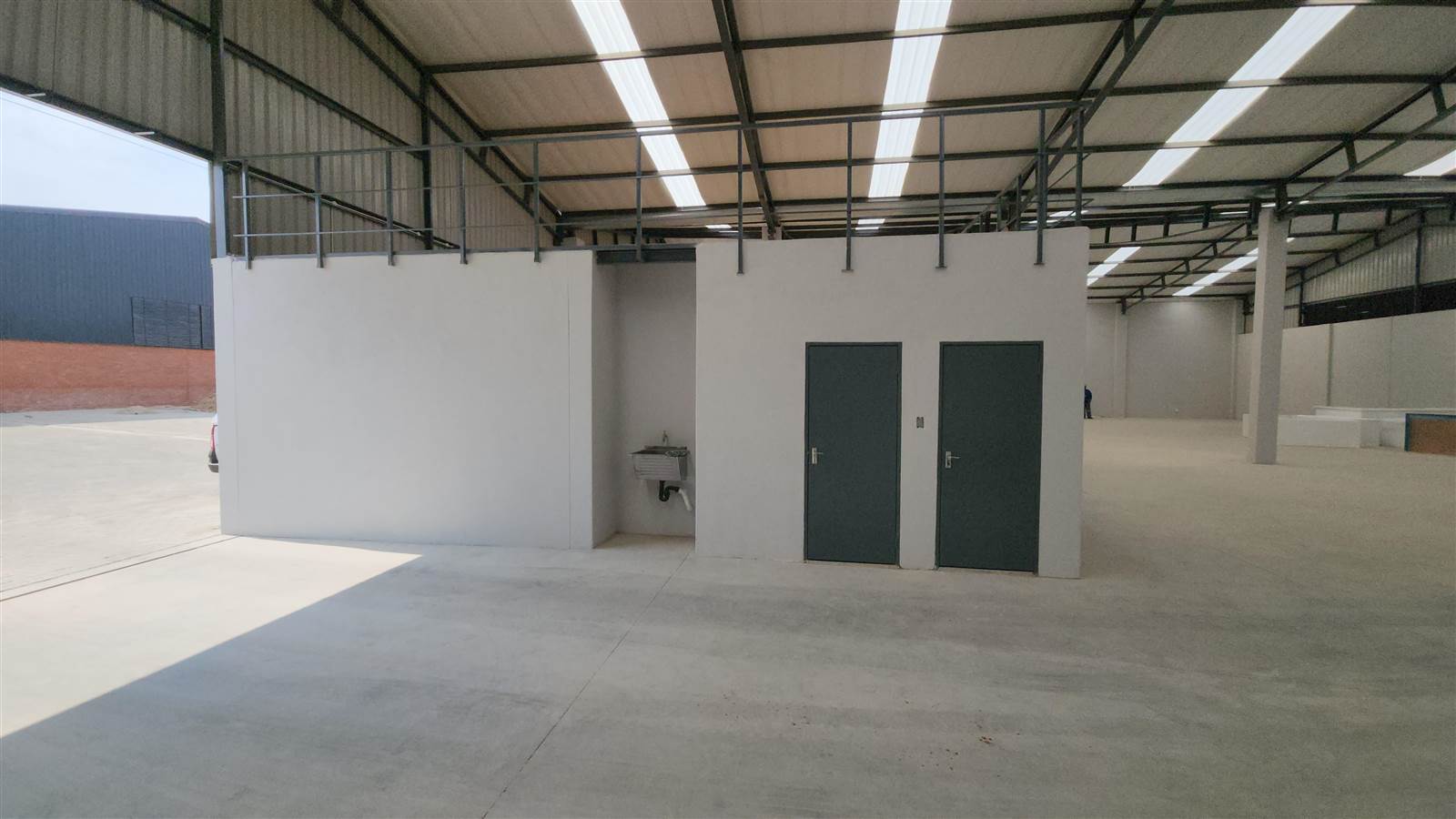 1125  m² Industrial space in Roodepoort Central photo number 19