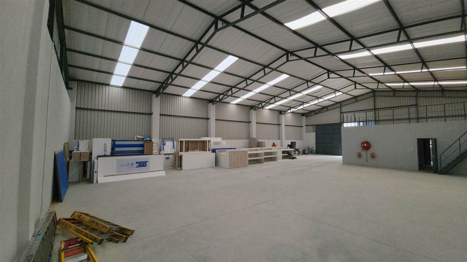 1125  m² Industrial space in Roodepoort Central photo number 11