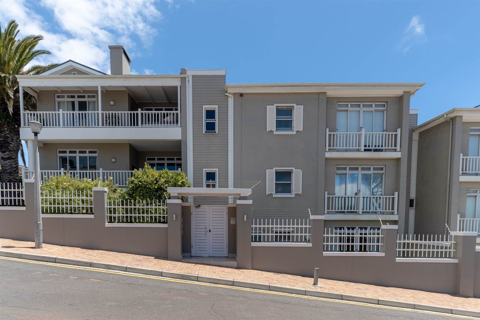 2 Bed Apartment in Simons Town photo number 28