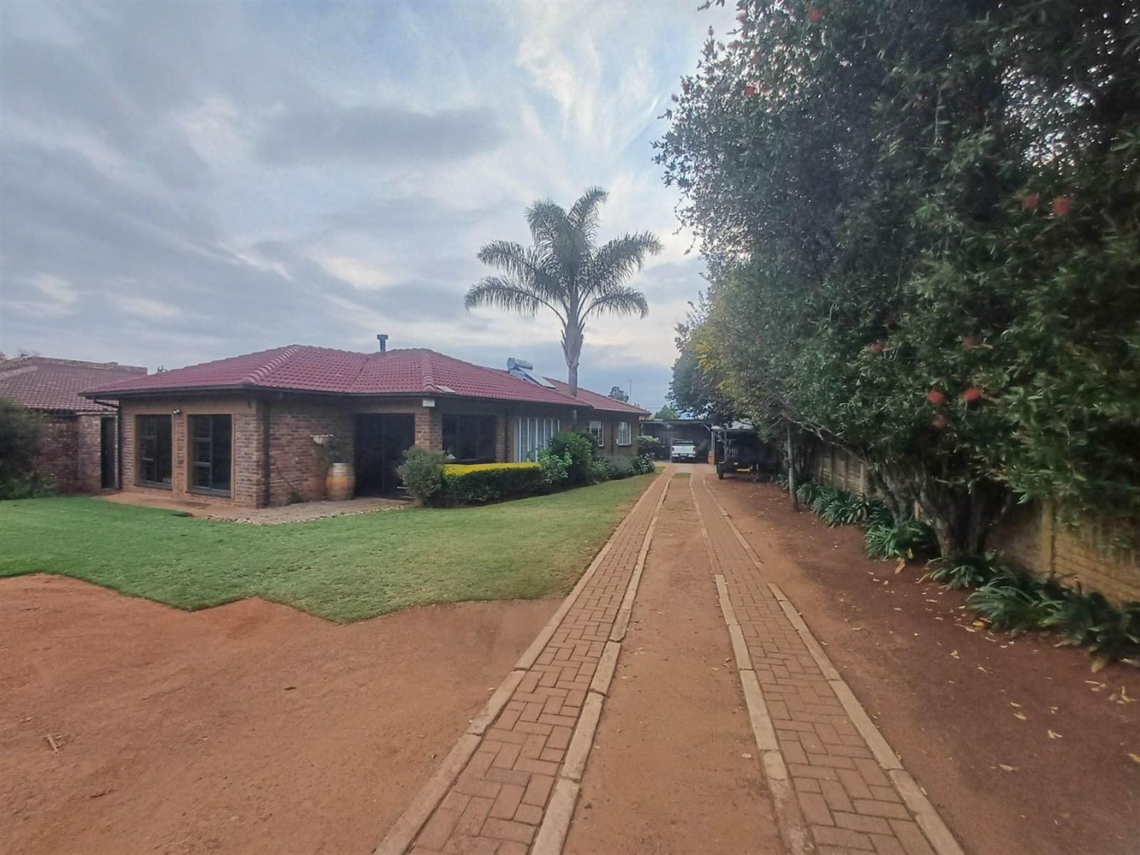 3 Bed House in Lydenburg photo number 5