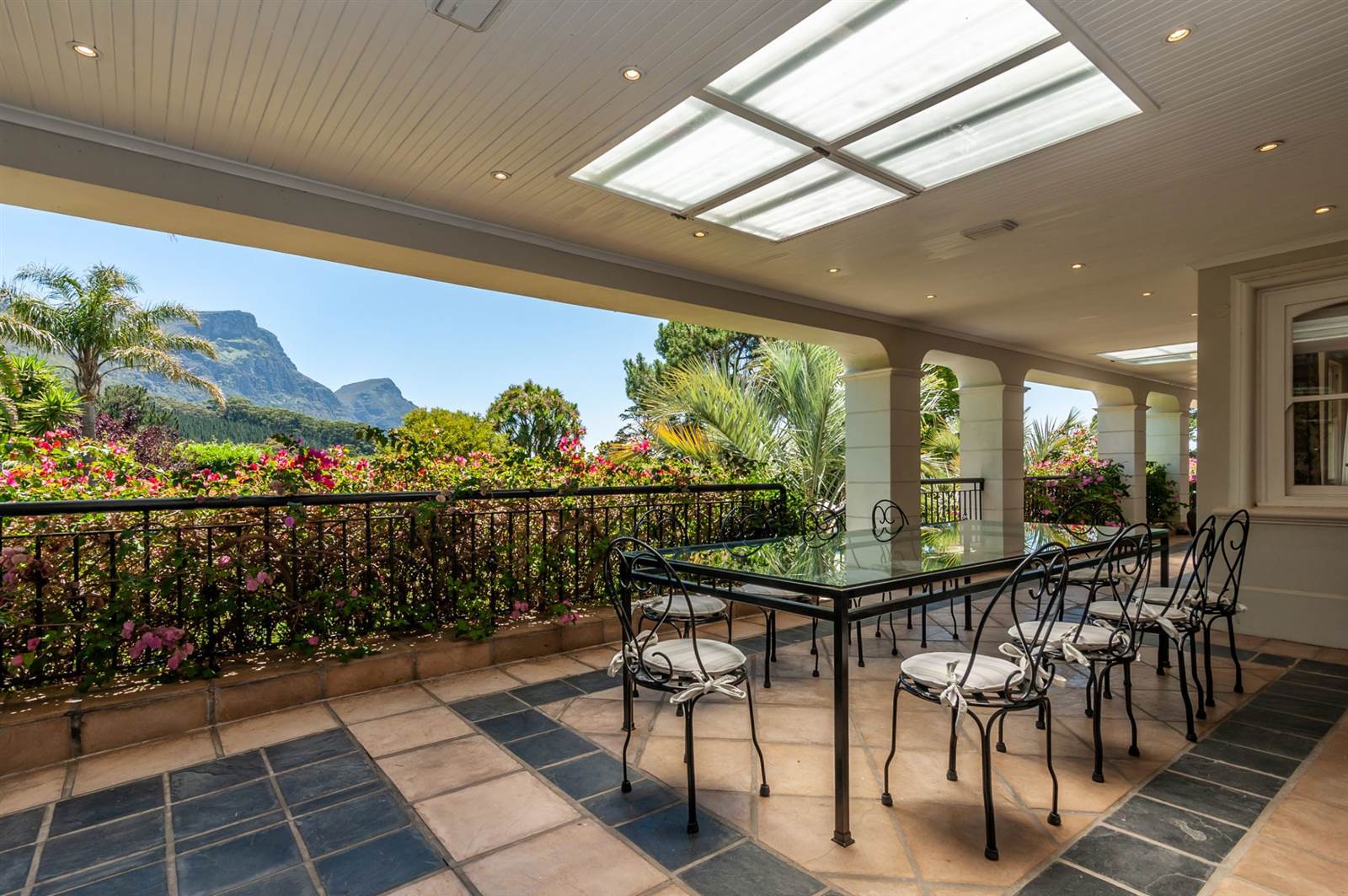 6 Bed House in Constantia Upper  photo number 9