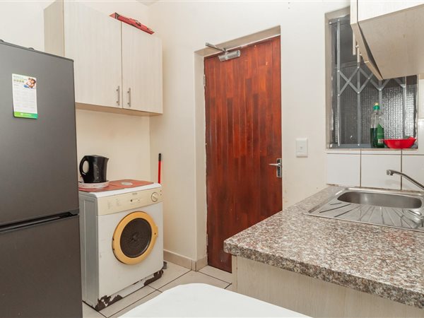 2 Bedroom Apartment 2 Bedroom Apartment