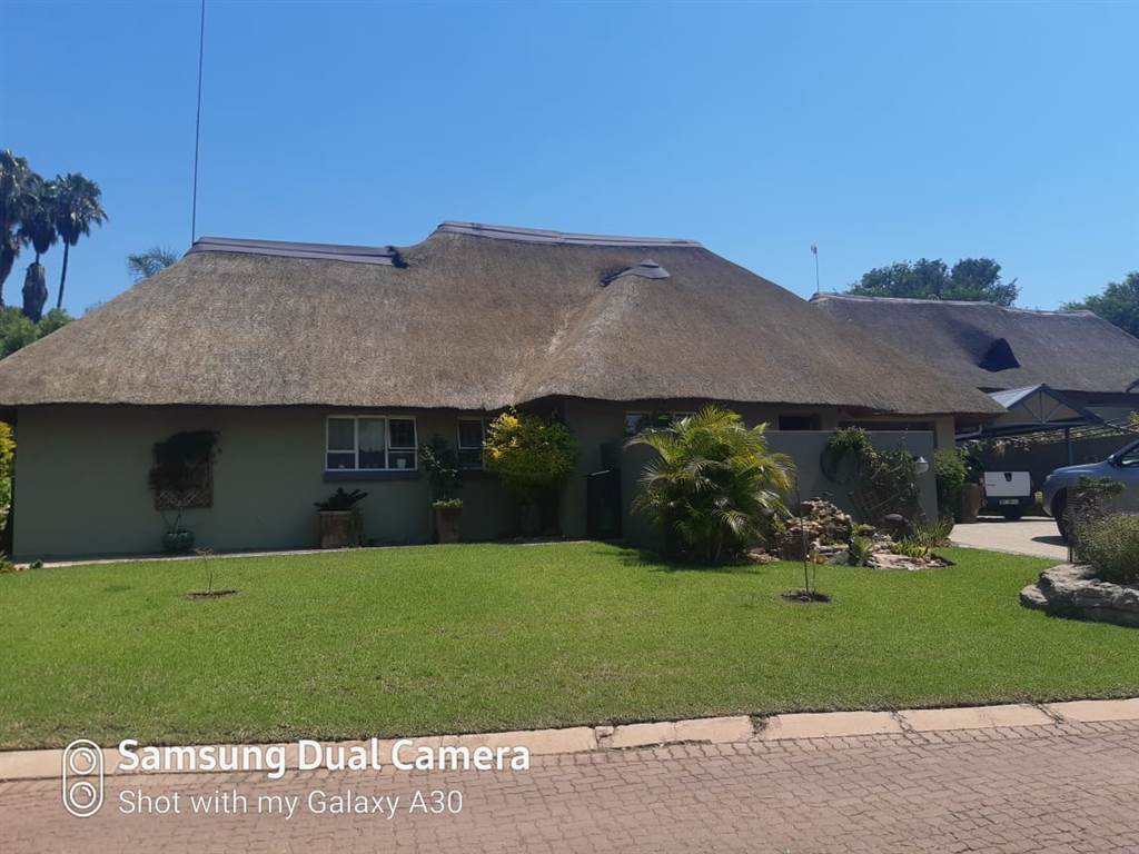 3 Bed House in Mookgophong (Naboomspruit) photo number 12