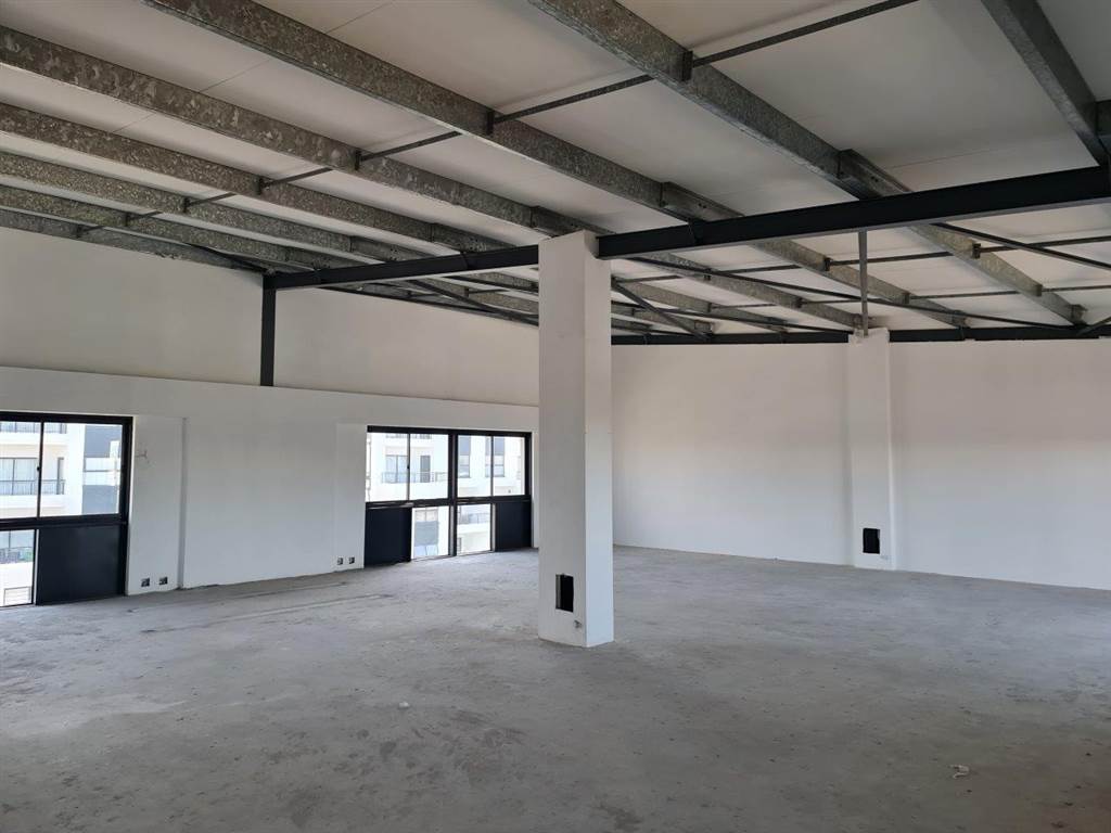 185  m² Commercial space in Sandown photo number 4