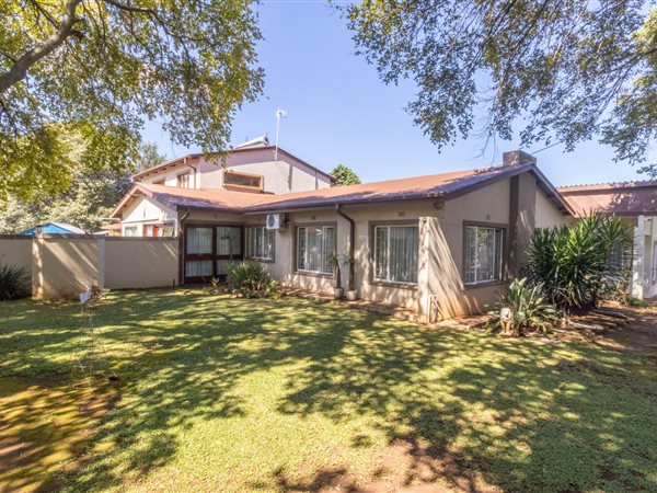3 Bedroom House 3 Bedroom House