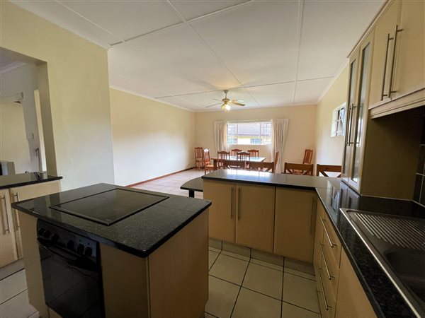 3 Bedroom Townhouse 3 Bedroom Townhouse
