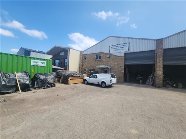 378  m² Industrial space