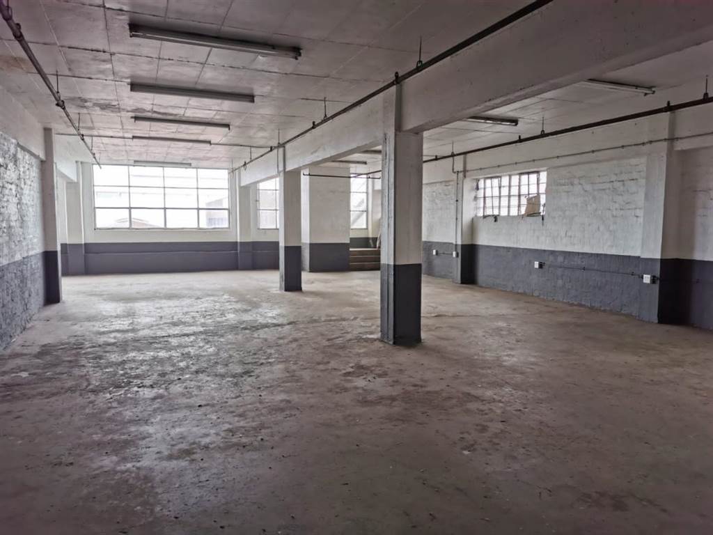 350  m² Commercial space in Congella photo number 4