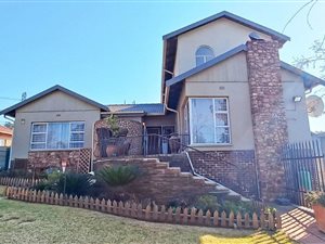 4 Bed House in Dawnview