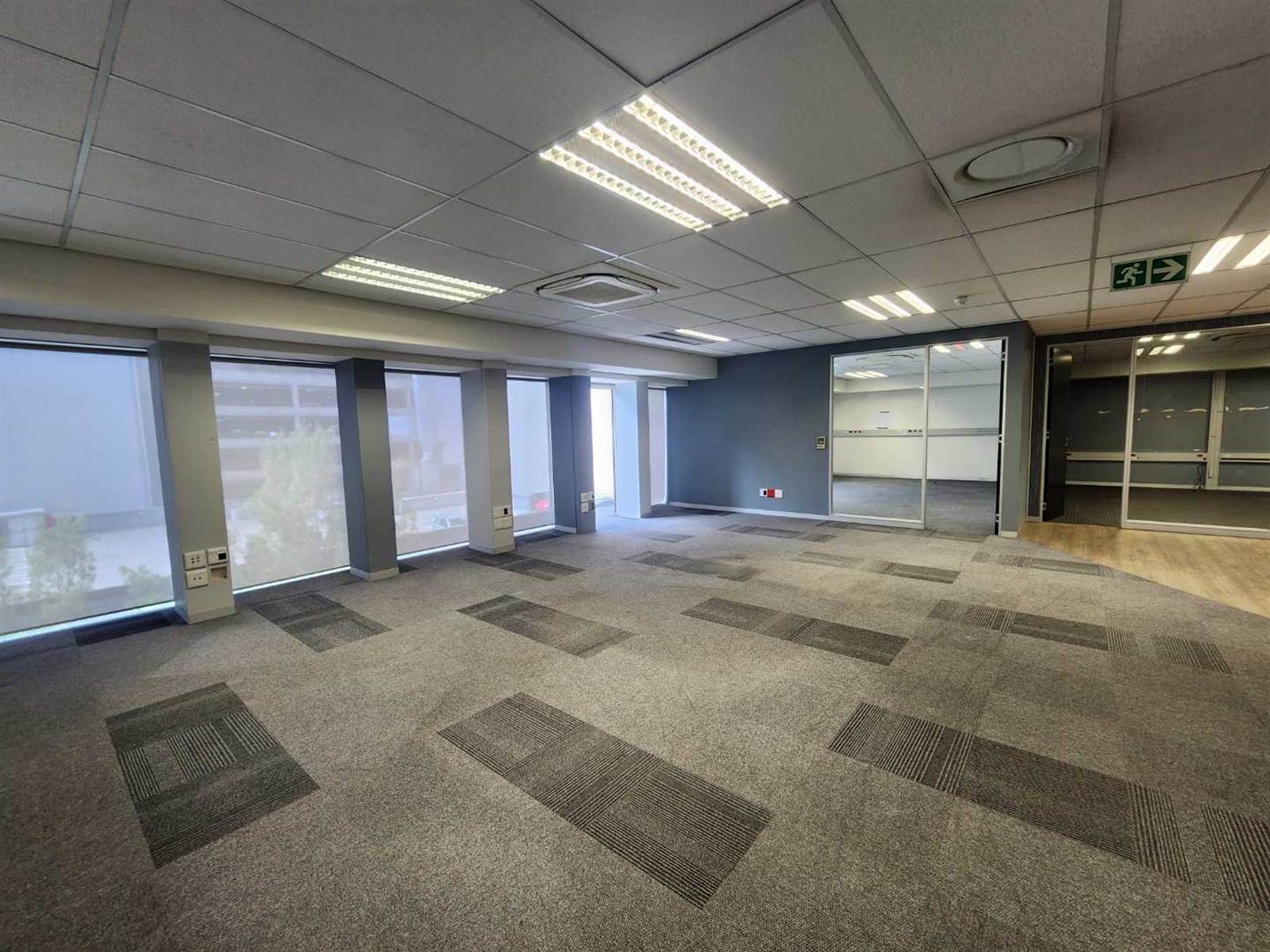 765  m² Office Space in Cape Town City Centre photo number 7