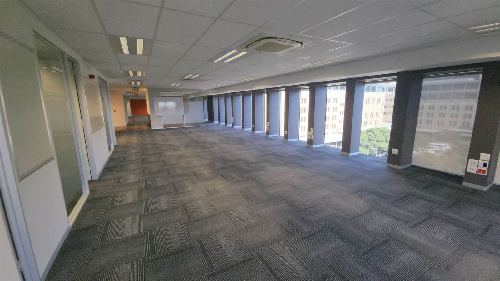 765  m² Office Space in Cape Town City Centre photo number 13