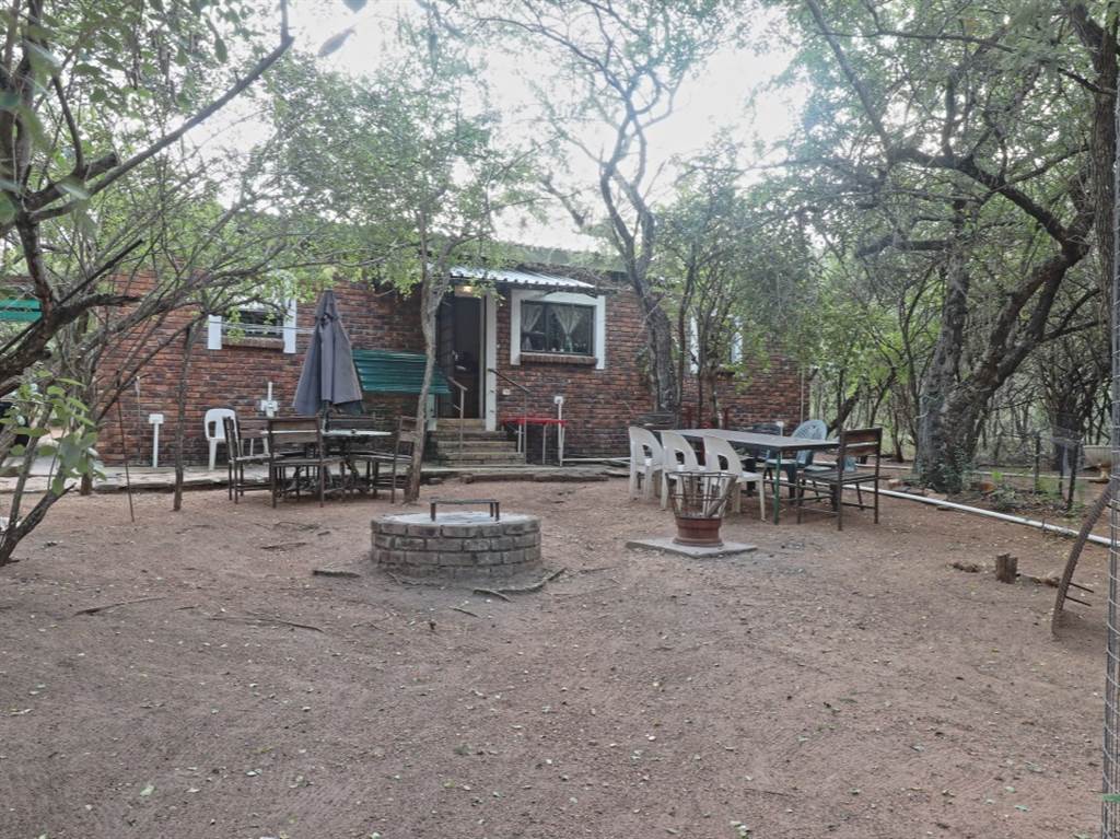 2 Bed House in Marloth Park photo number 2