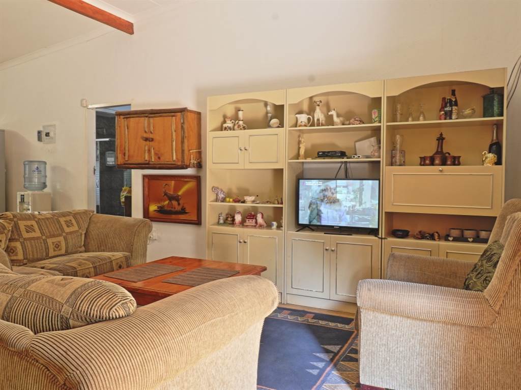 2 Bed House in Marloth Park photo number 5