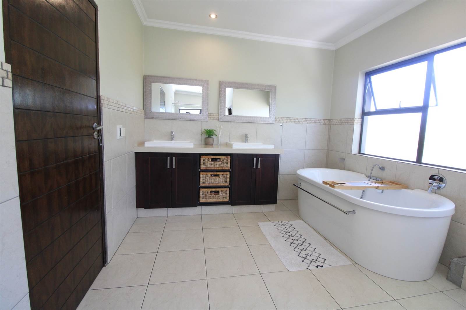 3 Bed Townhouse in Rivonia photo number 16