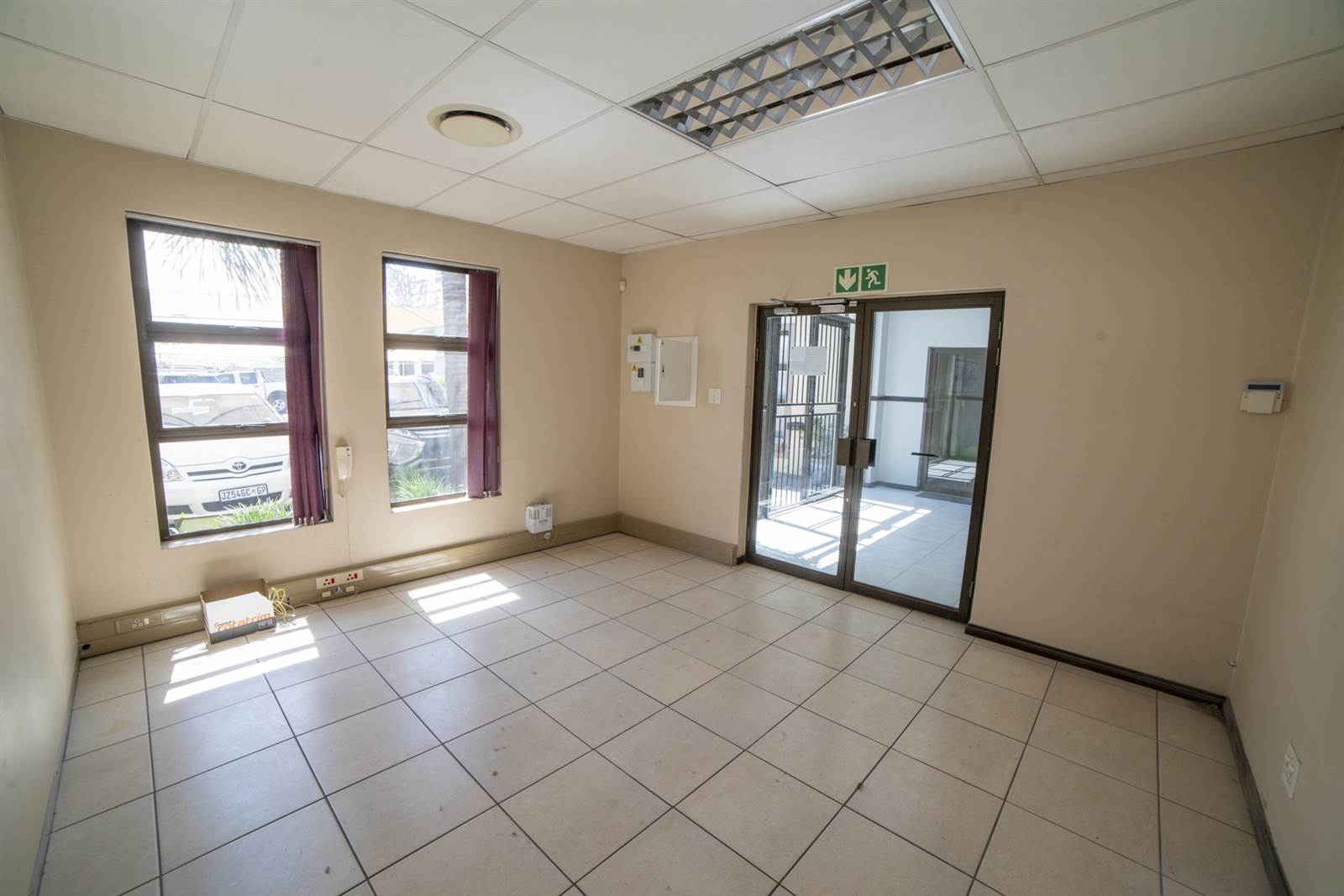259  m² Office Space in Weltevreden Park photo number 3