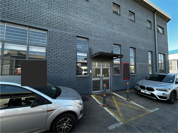 127  m² Industrial space