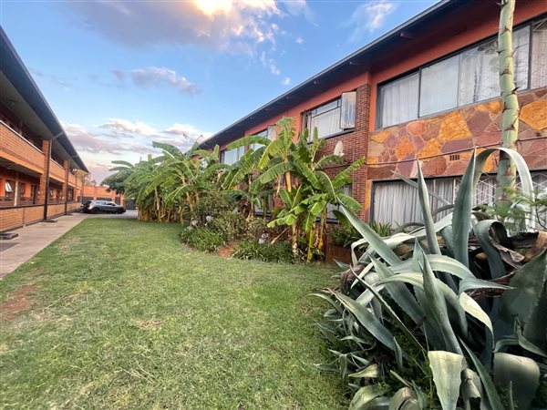 2 Bedroom Flat 2 Bedroom Flat