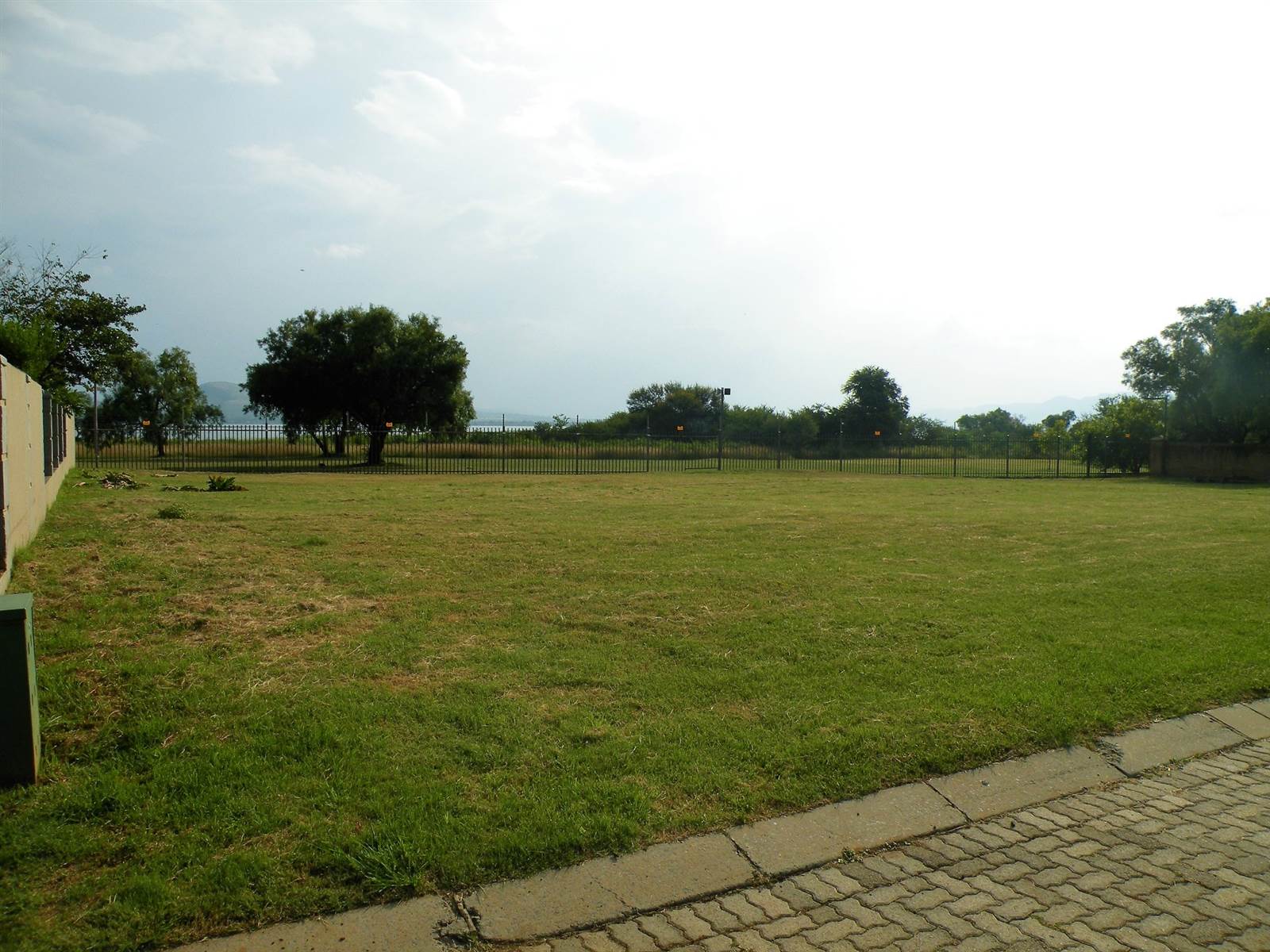 791 m² Land available in Melodie photo number 2