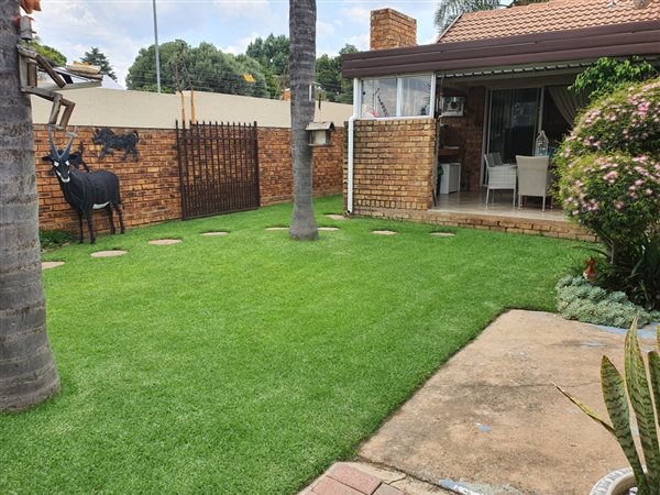 4 Bed Cluster in Kempton Park Central