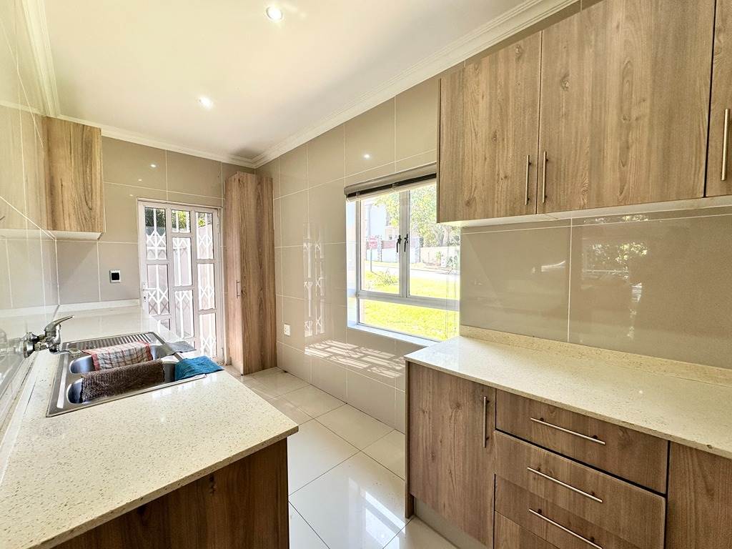 5 Bed House in Shelly Beach photo number 22
