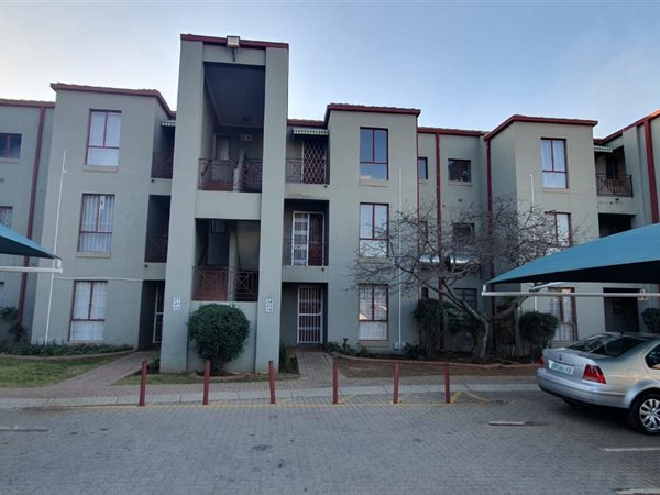 2 Bedroom Townhouse 2 Bedroom Townhouse