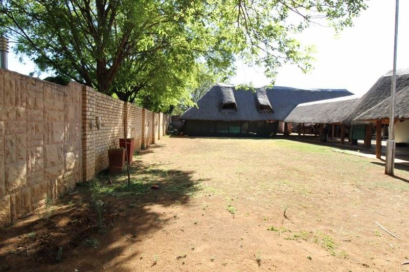 961 m² Land available in Potchefstroom Central photo number 8