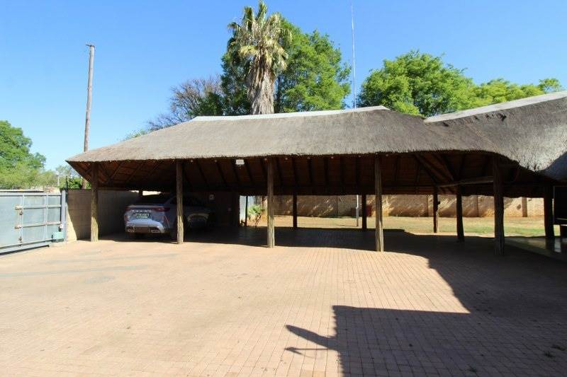 961 m² Land available in Potchefstroom Central photo number 11