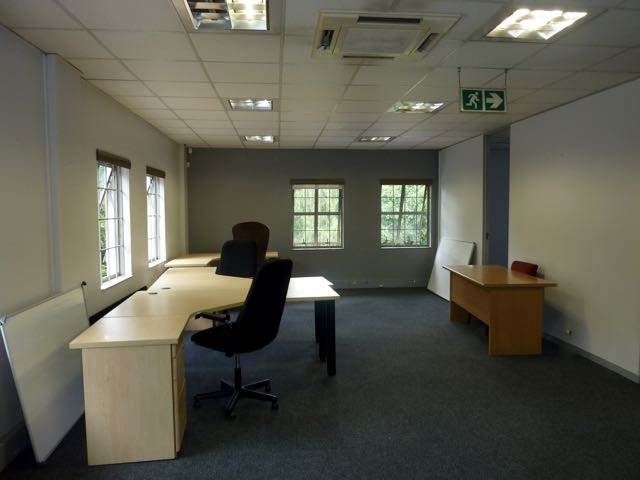 115  m² Commercial space in Lyme Park photo number 4