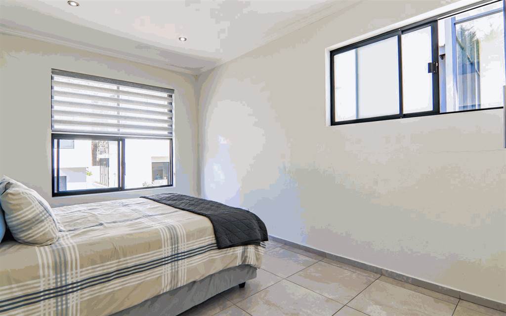 3 Bed House in Rivonia photo number 18