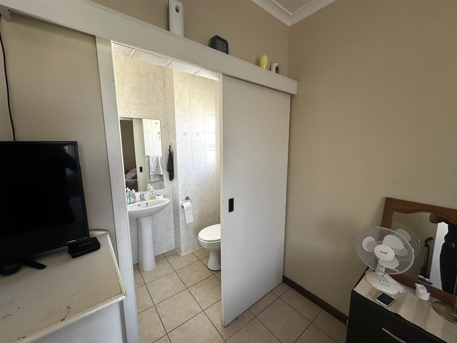 2 Bed Apartment in Gordons Bay Central photo number 14