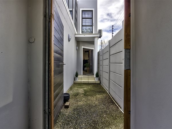 3 Bedroom House 3 Bedroom House