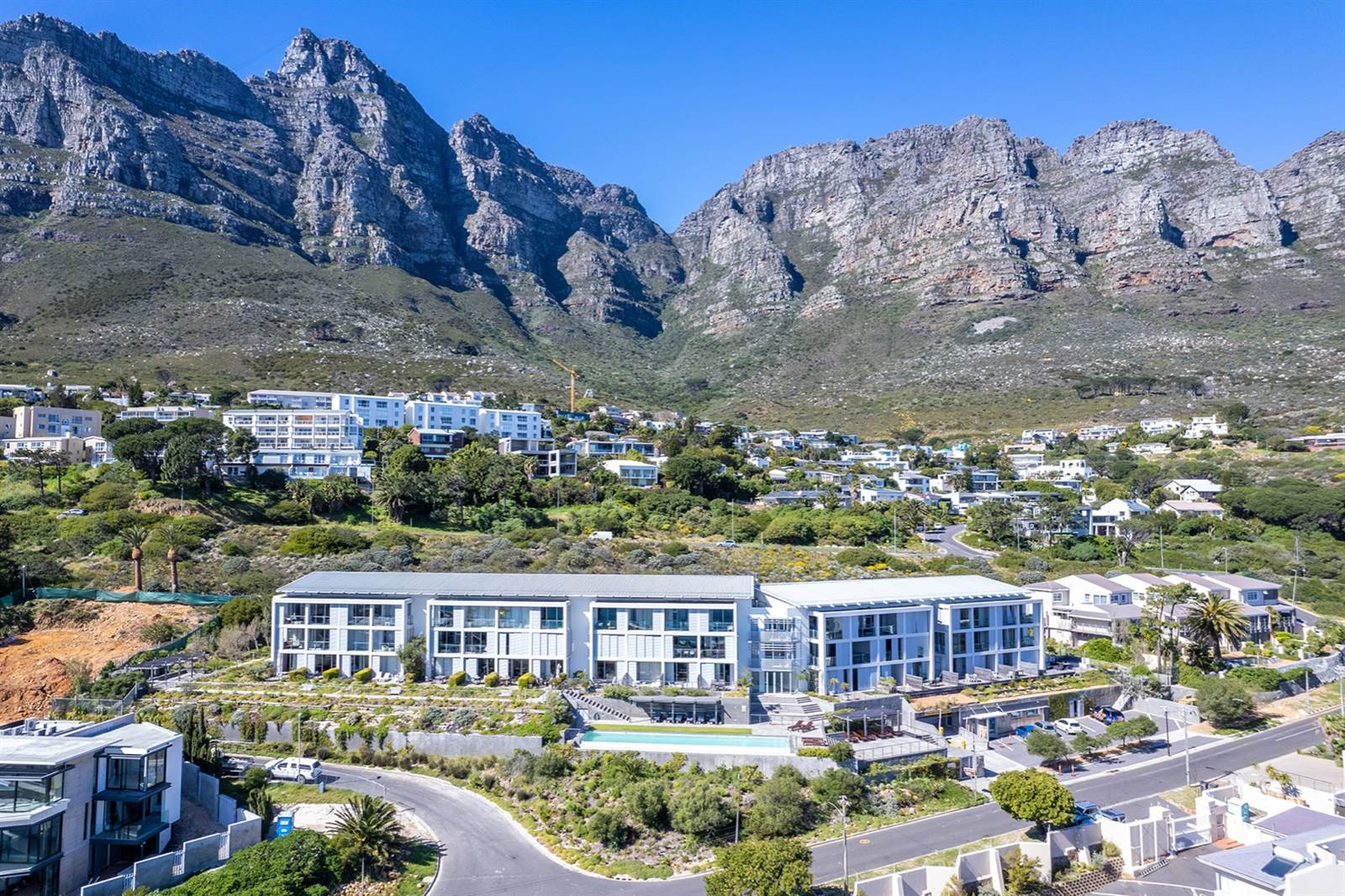 2 Bed Apartment in Camps Bay photo number 17