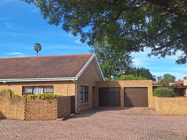 2 Bedroom House 2 Bedroom House