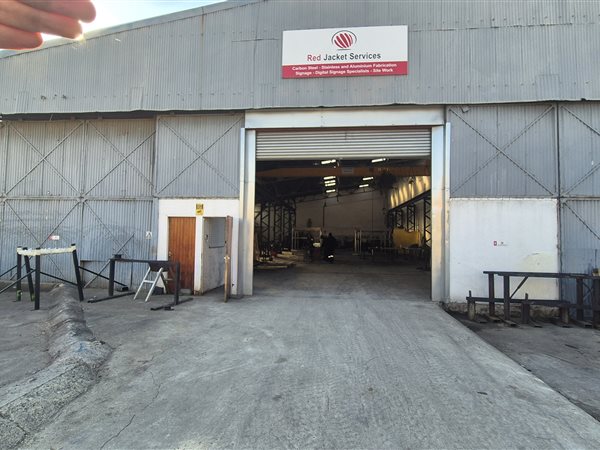 750  m² Industrial space