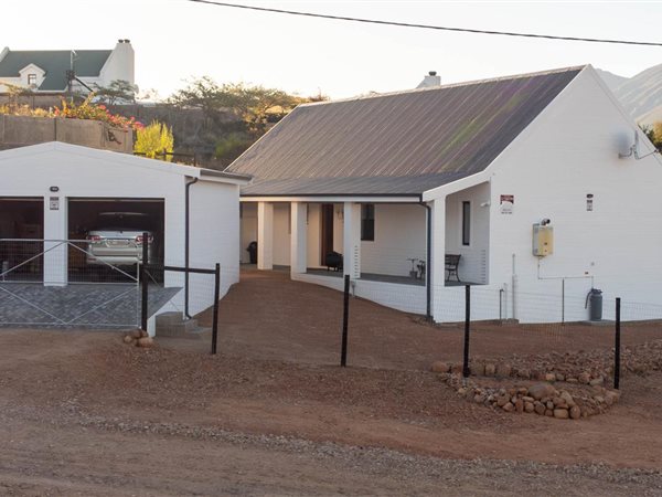 2 Bedroom House 2 Bedroom House