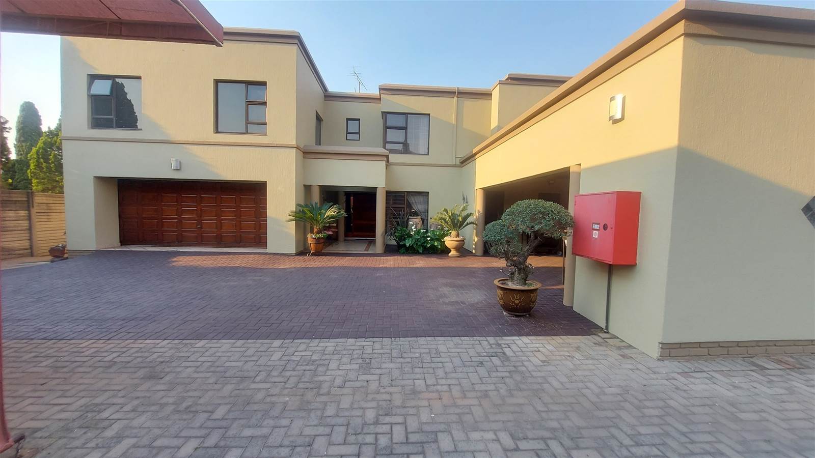 5 Bed Townhouse in Sasolburg photo number 1