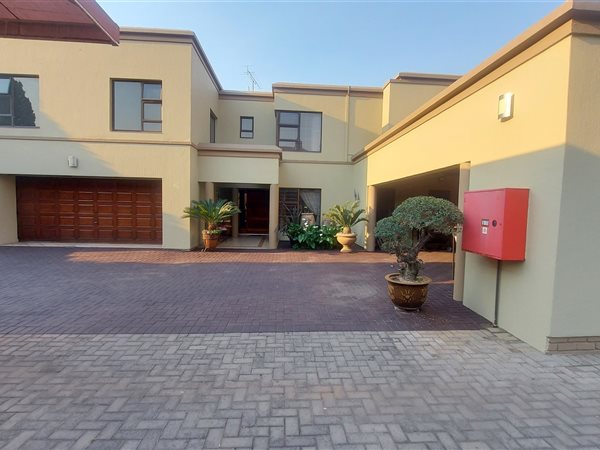 5 Bed Townhouse in Sasolburg